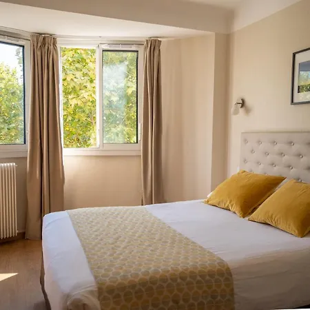 The Originals City, Mondial, Hotel