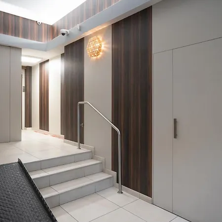 The Originals City, Mondial,