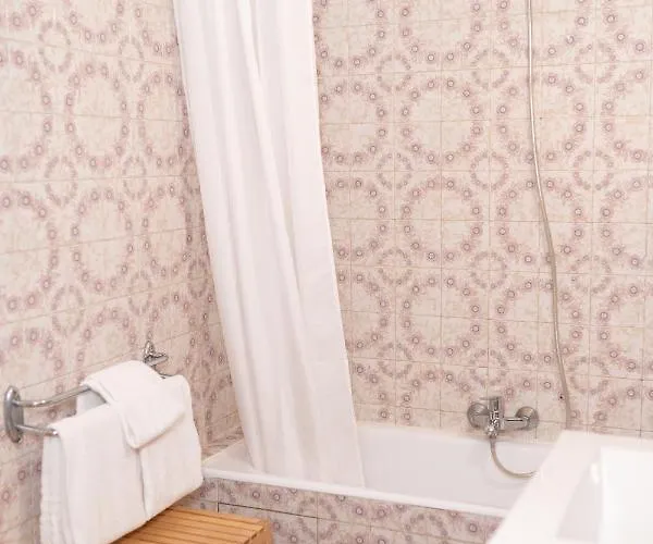 Hotel The Originals City, Mondial, 3*