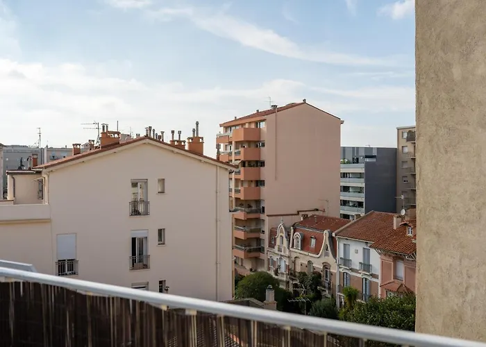 The Originals City, Mondial, 3* Περπινιάν