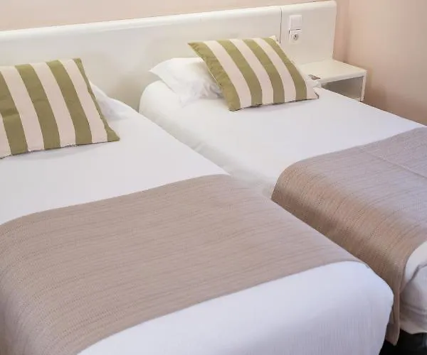 Hotel The Originals City, Mondial, 3*