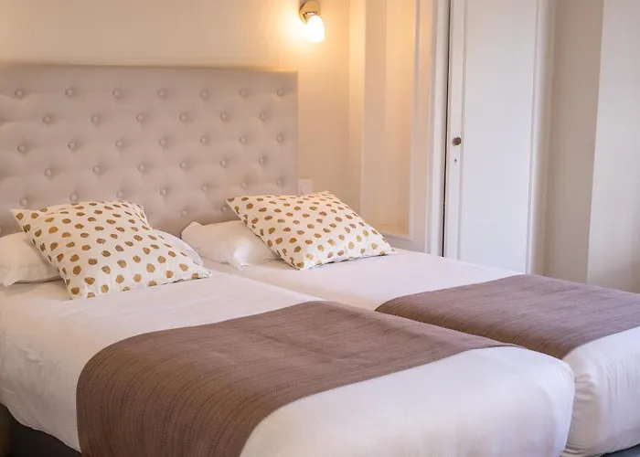 The Originals City, Mondial, Περπινιάν